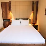 Arach Harbiye Hotel Istambul