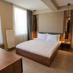 Arach Harbiye Hotel