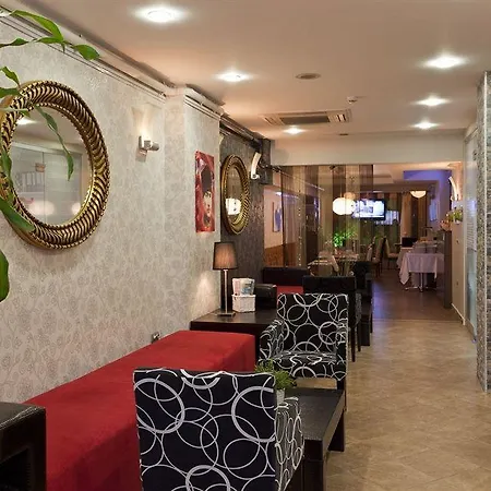 阿拉赫海比耶酒店 2*