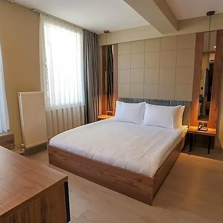 Hotel Arach Harbiye Stambuł