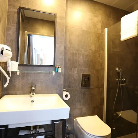 Arach Harbiye Hotel 2*