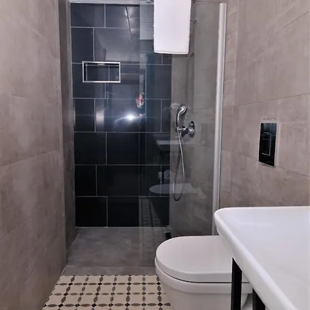 Arach Harbiye 2* Istanbul