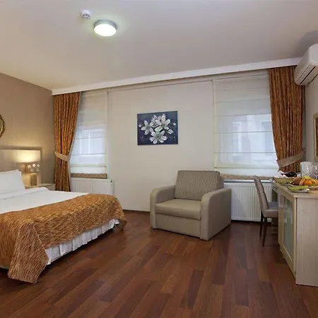 Hotel Arach Harbiye
