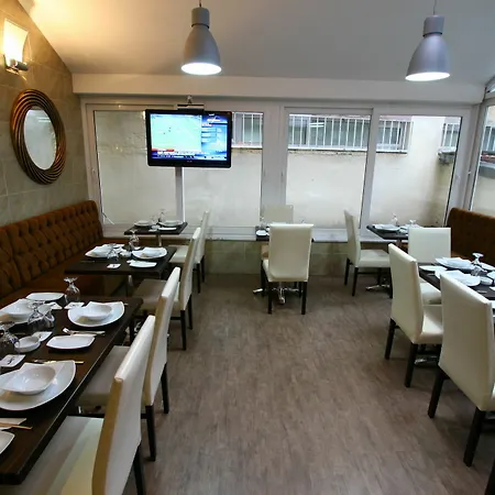 Hotel Arach Harbiye