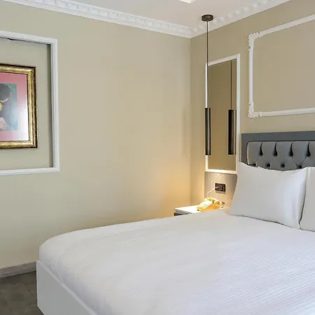 Hotel Arach Harbiye