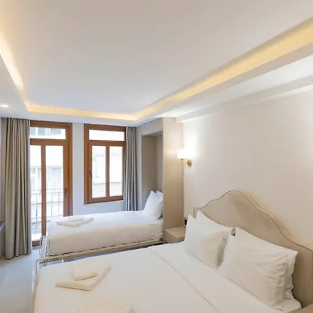 Arach Harbiye Hotel