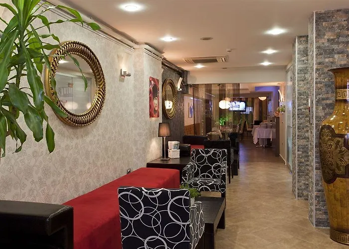 阿拉赫海比耶酒店 2*